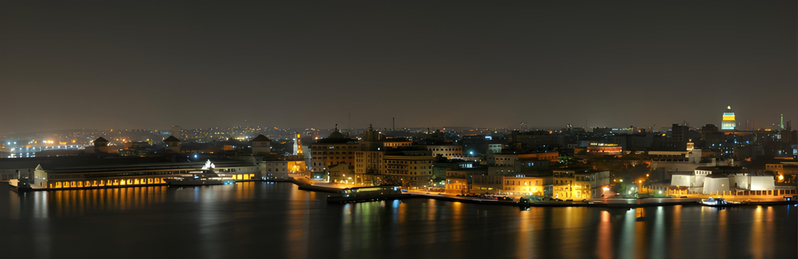 Vista nocturna de La Habana, Cuba, iluminada junto al mar